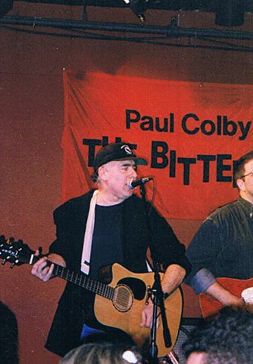 Harry Spero singing at The Bitter End